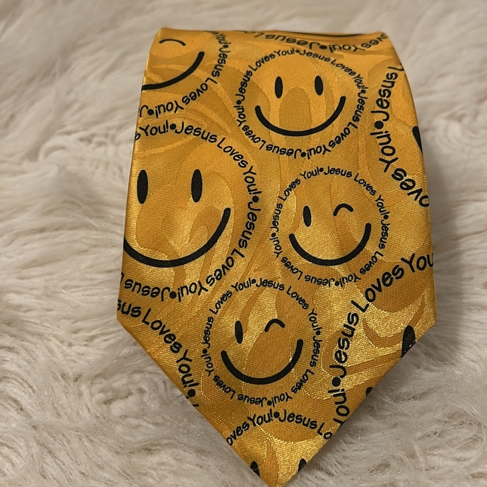 Steven Harris JESUS Loves You! Men's Yellow Smiley Face Necktie GUC
